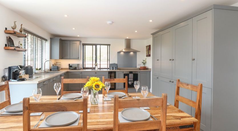 Photo of Oak Tree House, 1 Homestead Gardens