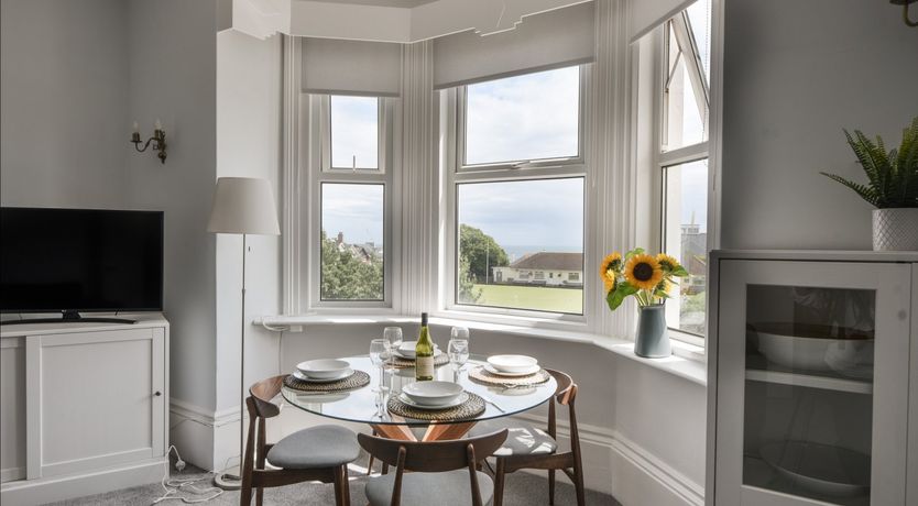 Photo of Flat 2, 10 Seafield Road