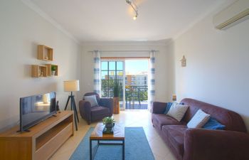 Sunny Beach Retreat Apartment