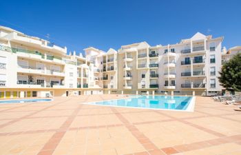 Sunny Beach Retreat Apartment