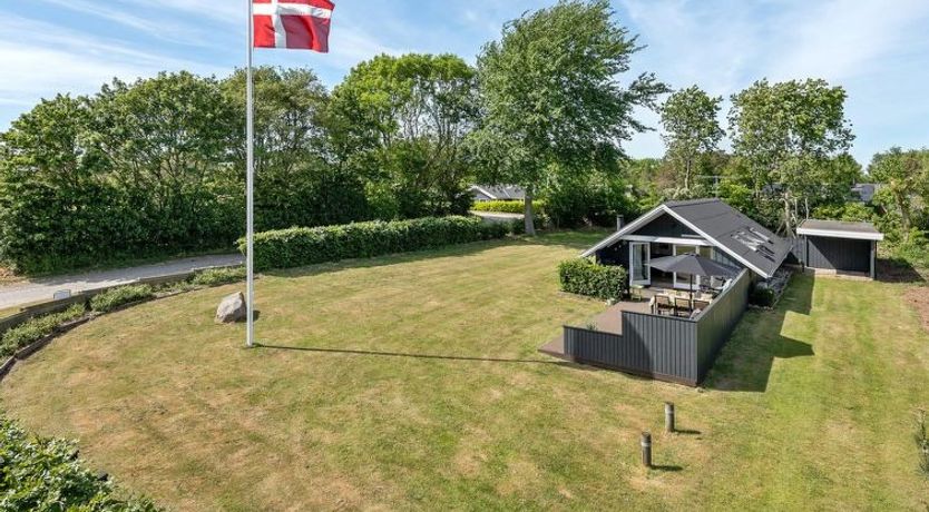 Photo of "Herbert" - 1km from the sea