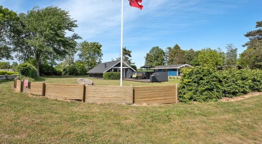 Photo of "Herbert" - 1km from the sea