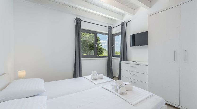 Photo of Ionian Siren