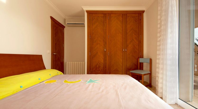 Photo of The Sea & the Mountains