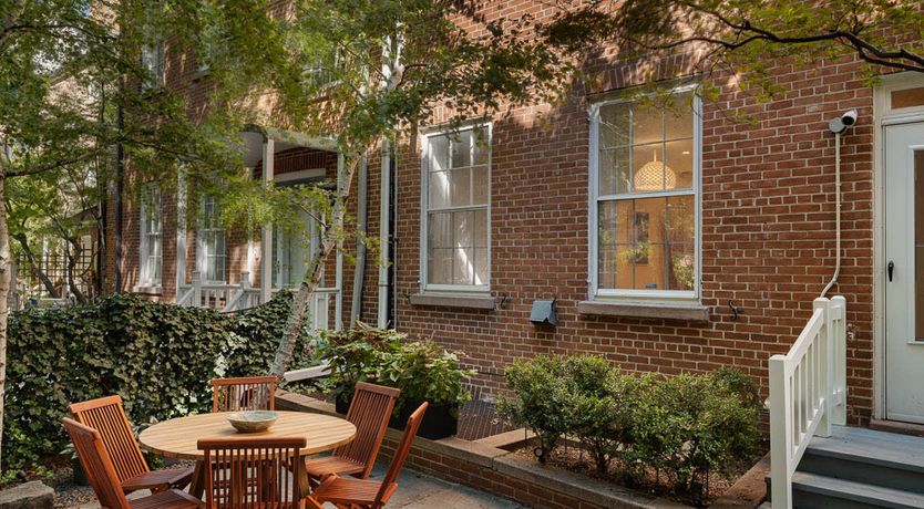 Photo of Manhattan Max