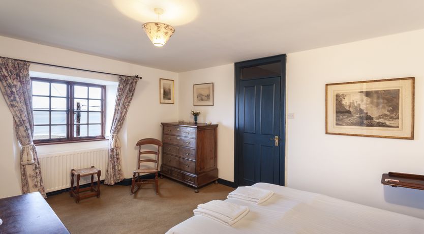 Photo of The Crows Nest, Porlock Weir