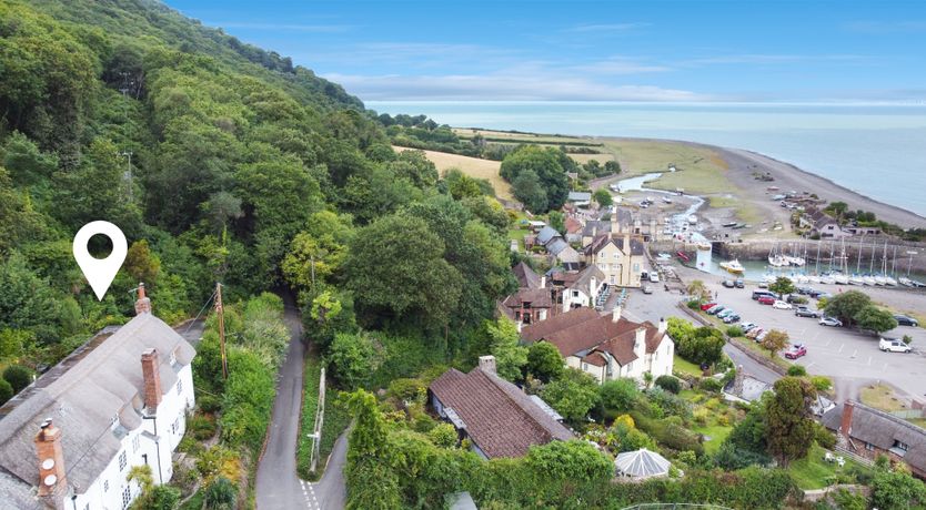 Photo of The Crows Nest, Porlock Weir