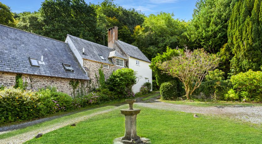 Photo of Worthy Cottage, Porlock Weir