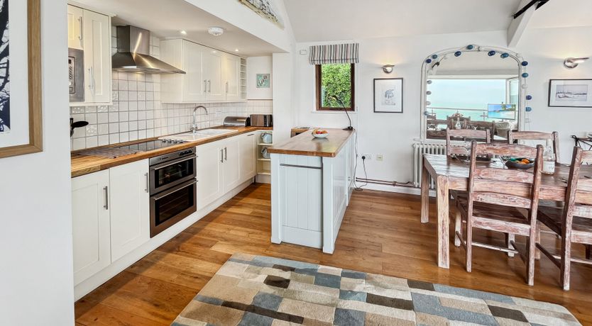 Photo of St Anthony's Cottage, Porlock Weir