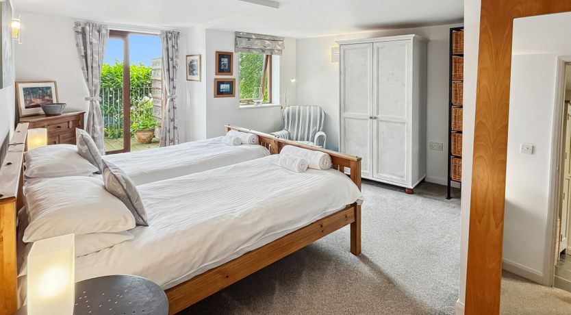 Photo of St Anthony's Cottage, Porlock Weir