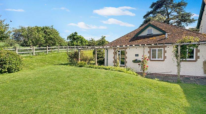 Photo of The Bramleys, Old Cleeve