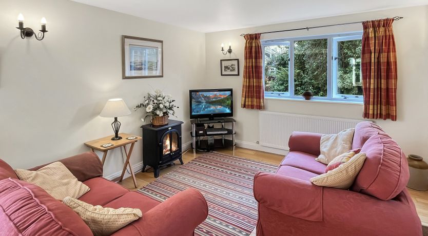 Photo of Forge Cottage, Wootton Courtenay