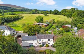 Photo of forge-cottage-wootton-courtenay