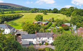 Photo of Forge Cottage, Wootton Courtenay