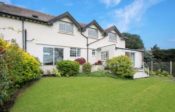 Garden View, Porlock Weir Apartment