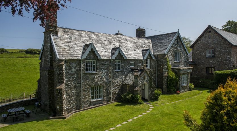 Photo of Yenworthy Cottage, Countisbury
