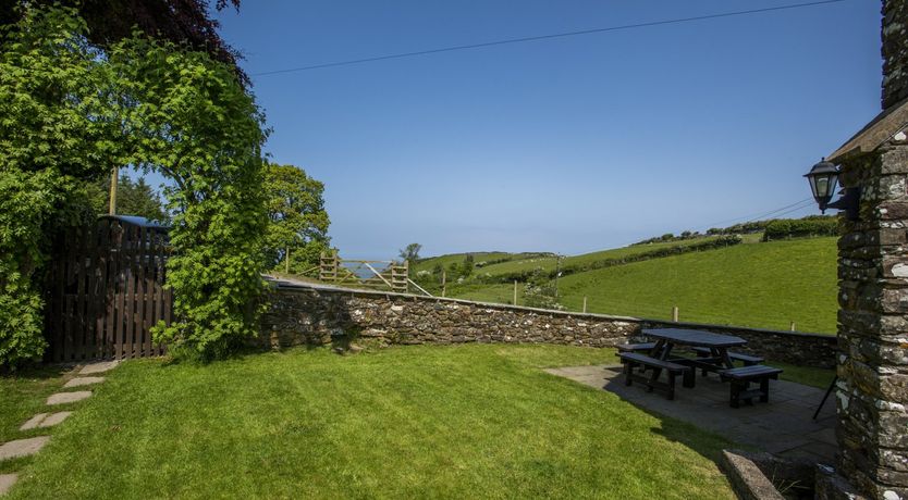 Photo of Yenworthy Cottage, Countisbury