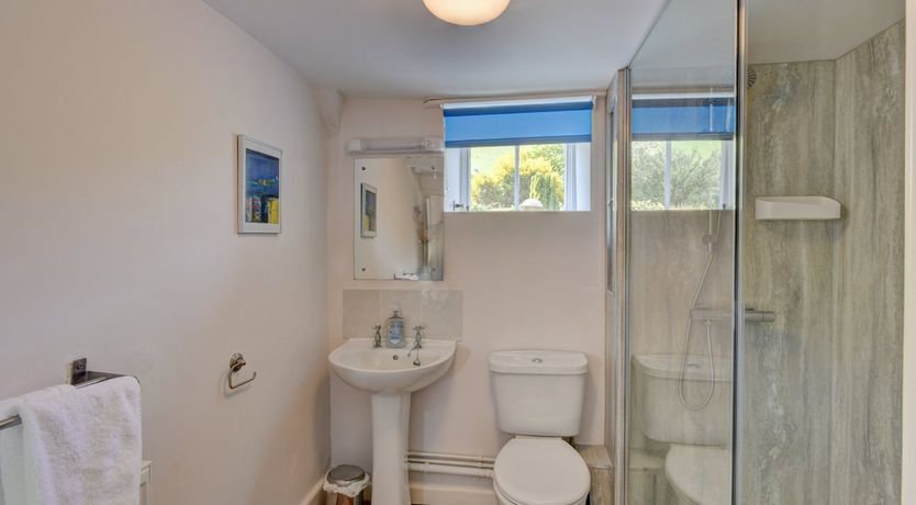 Photo of Yenworthy Cottage, Countisbury