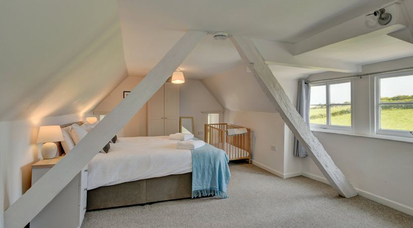 Photo of Yenworthy Cottage, Countisbury