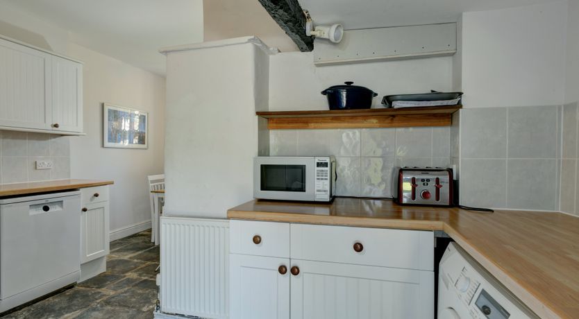 Photo of Yenworthy Cottage, Countisbury