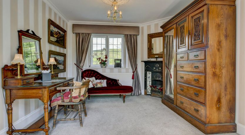 Photo of Oare Manor Cottage, Oare