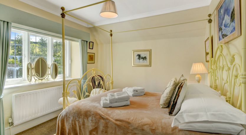 Photo of Oare Manor Cottage, Oare