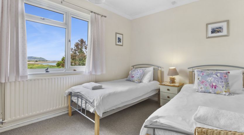 Photo of Meadow View, Blue Anchor