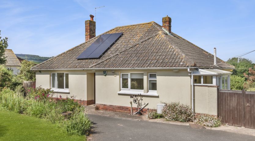 Photo of Meadow View, Blue Anchor