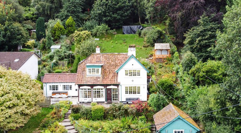 Photo of Elthorne, Porlock