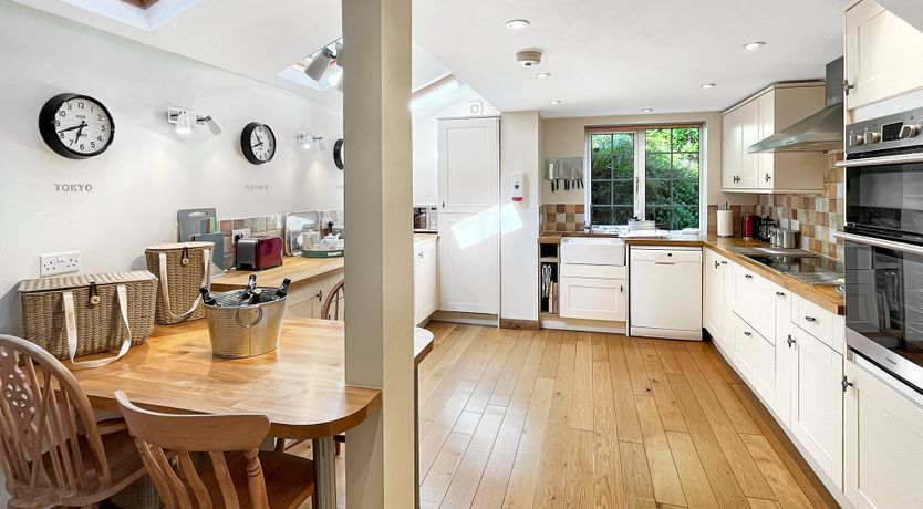 Photo of Elthorne, Porlock