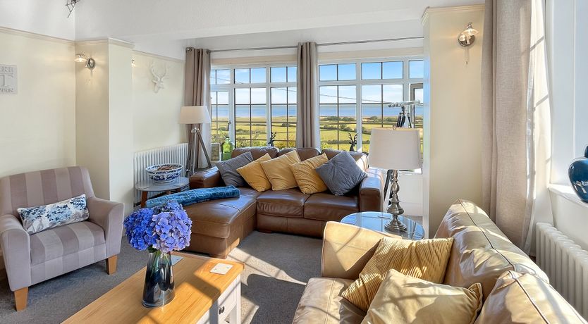 Photo of Elthorne, Porlock