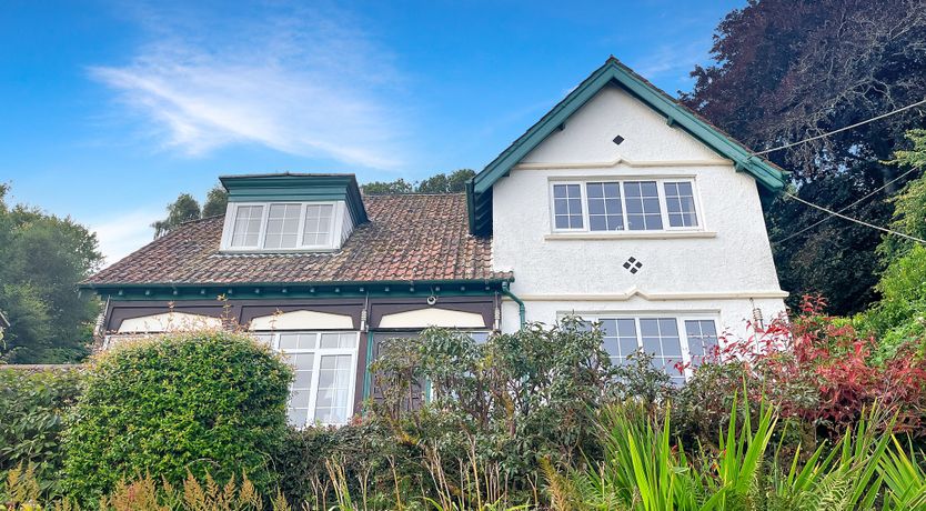 Photo of Elthorne, Porlock