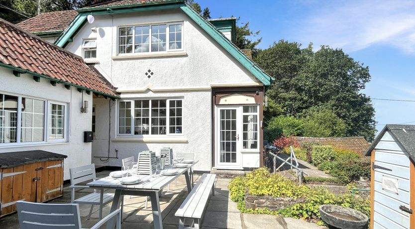 Photo of Elthorne, Porlock