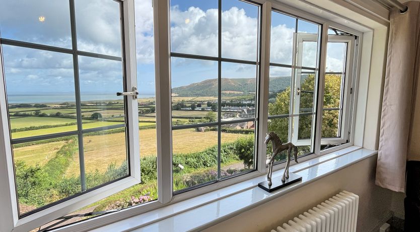 Photo of Elthorne, Porlock