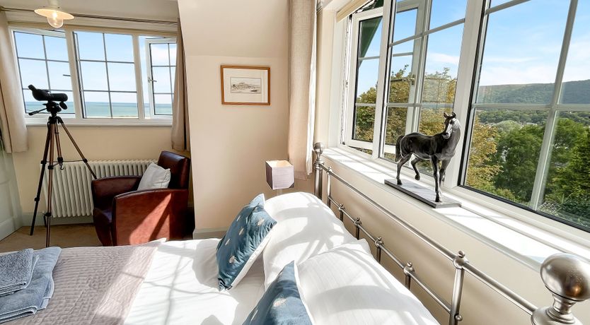 Photo of Elthorne, Porlock