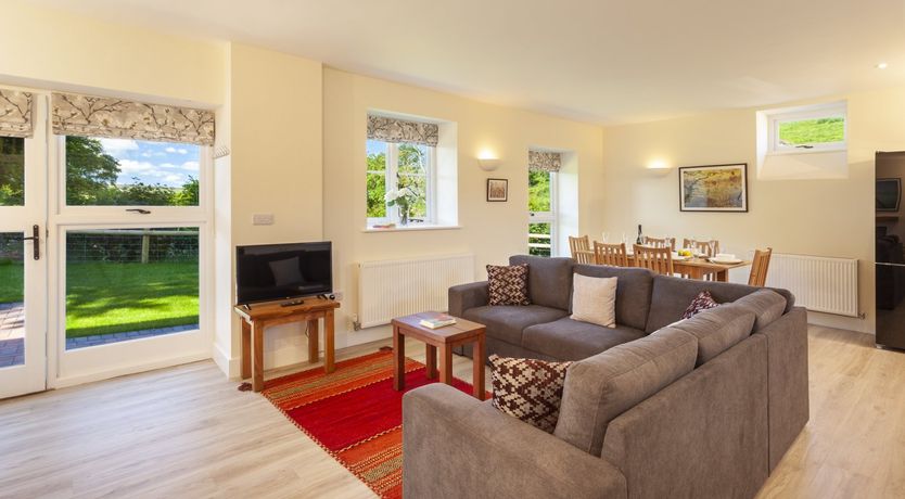 Photo of Dashel Cottage, Countisbury