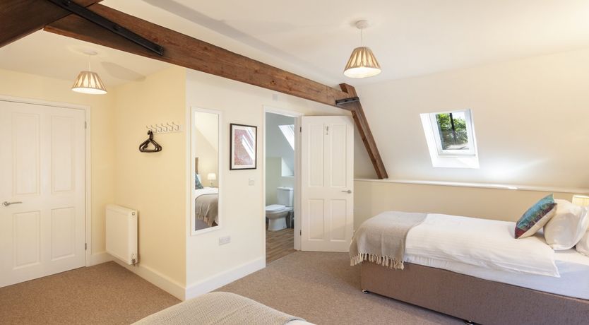 Photo of Dashel Cottage, Countisbury