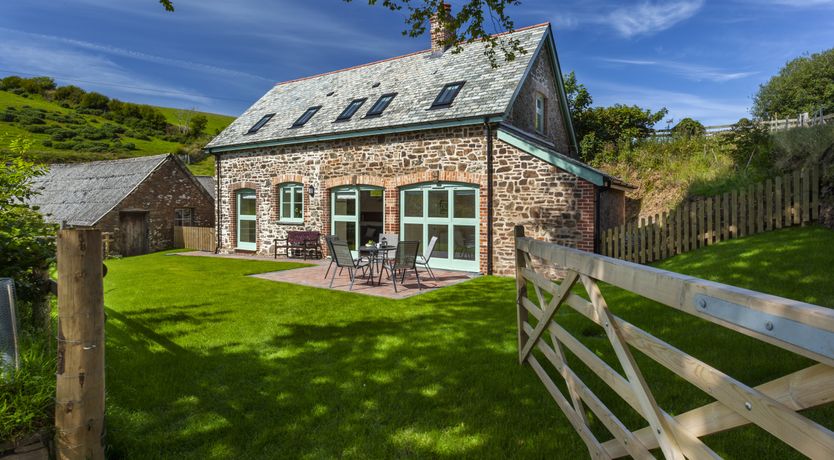 Photo of Dashel Cottage, Countisbury