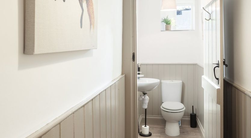 Photo of Wingate Farm, Countisbury