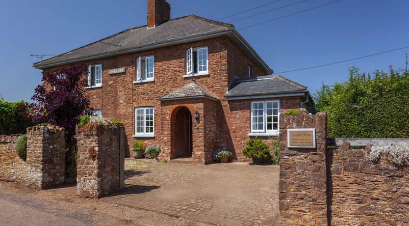 Photo of Jacobs Pond, Monksilver