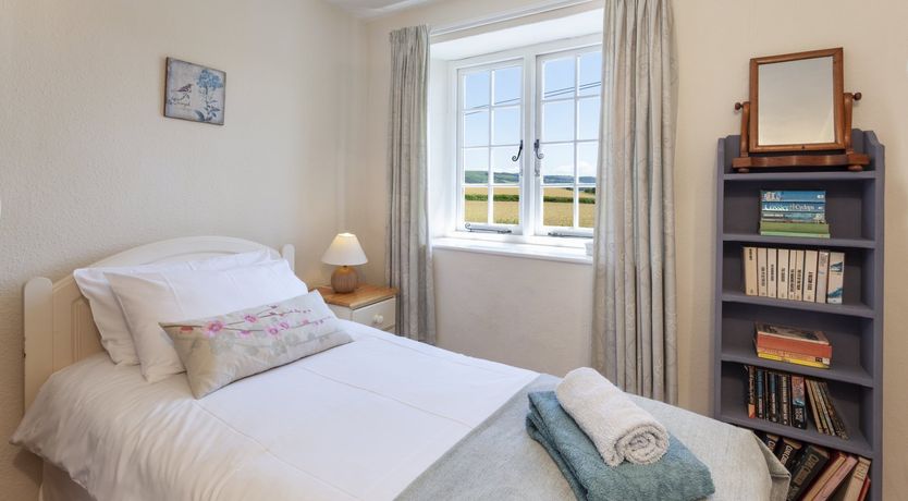 Photo of Jacobs Pond, Monksilver