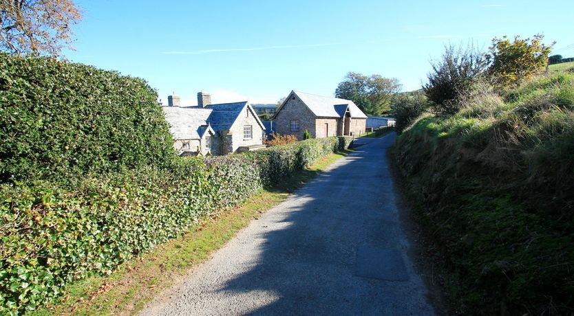 Photo of Yenworthy Barn, Countisbury