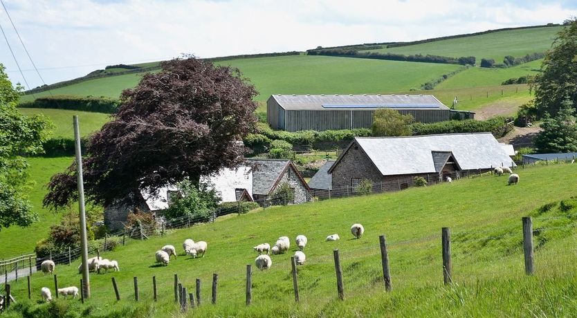 Photo of Yenworthy Barn, Countisbury