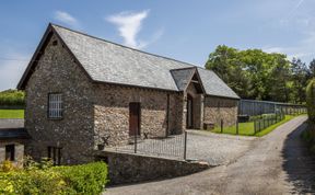 Photo of Yenworthy Barn, Countisbury