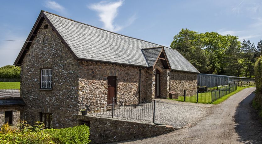 Photo of Yenworthy Barn, Countisbury