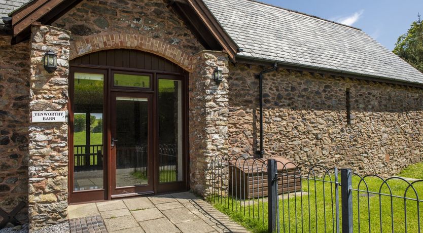 Photo of Yenworthy Barn, Countisbury