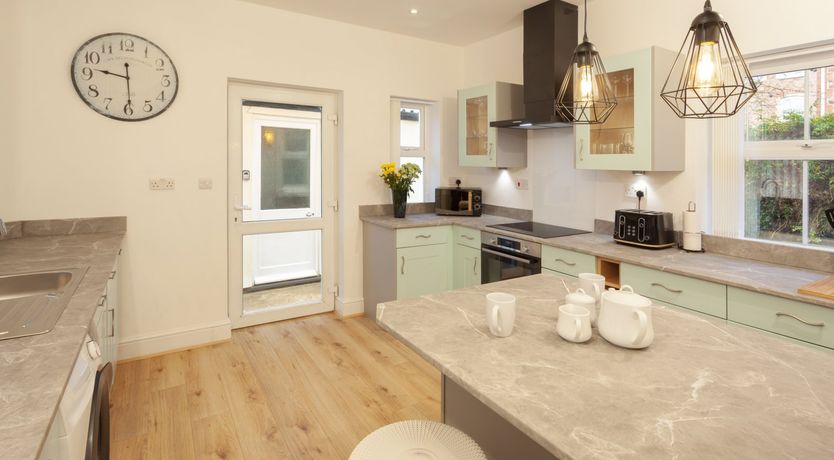 Photo of Beachside Cottage, Minehead