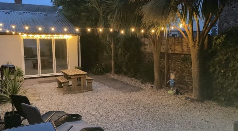 Photo of Beachside Cottage, Minehead