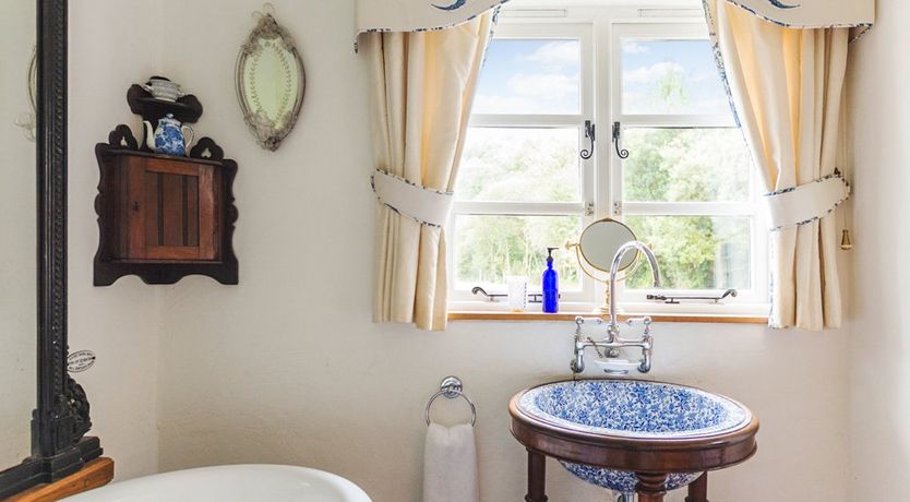 Photo of The Folly, Bratton Fleming