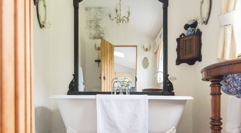 Photo of The Folly, Bratton Fleming